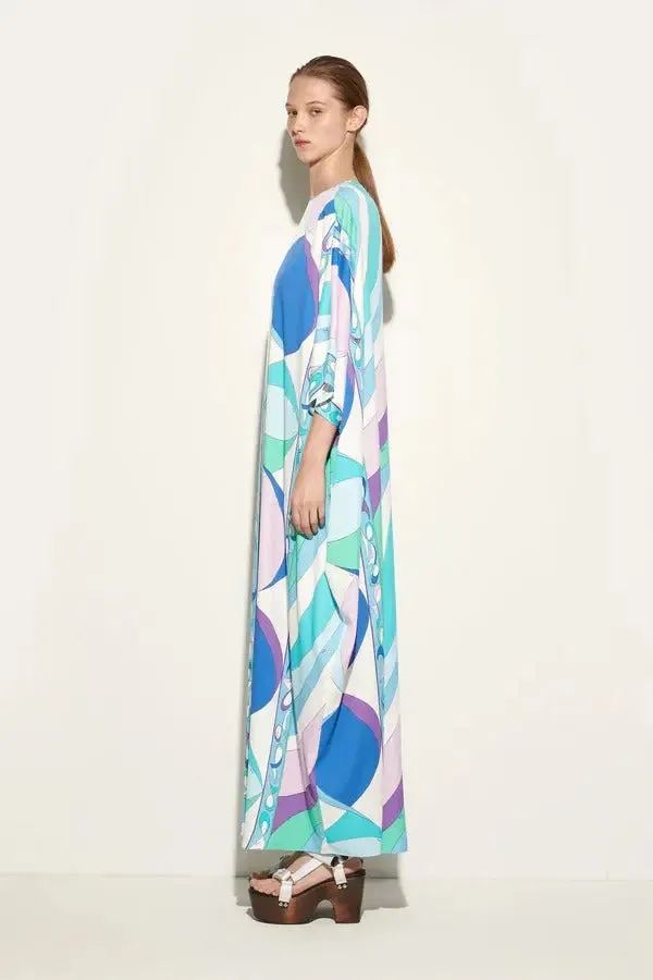 Chic Statement Kaftan with Flair
