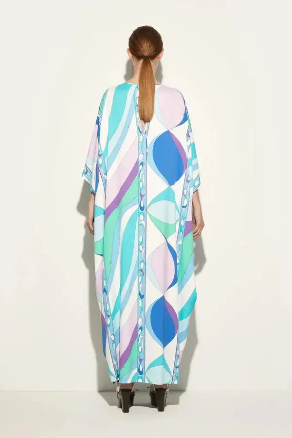 Chic Statement Kaftan with Flair
