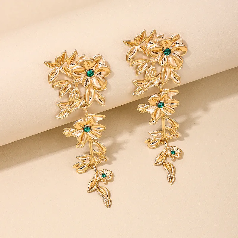 Exquisite Metal Leaf Tassel Earrings with Floral Design for Women's Elegance
