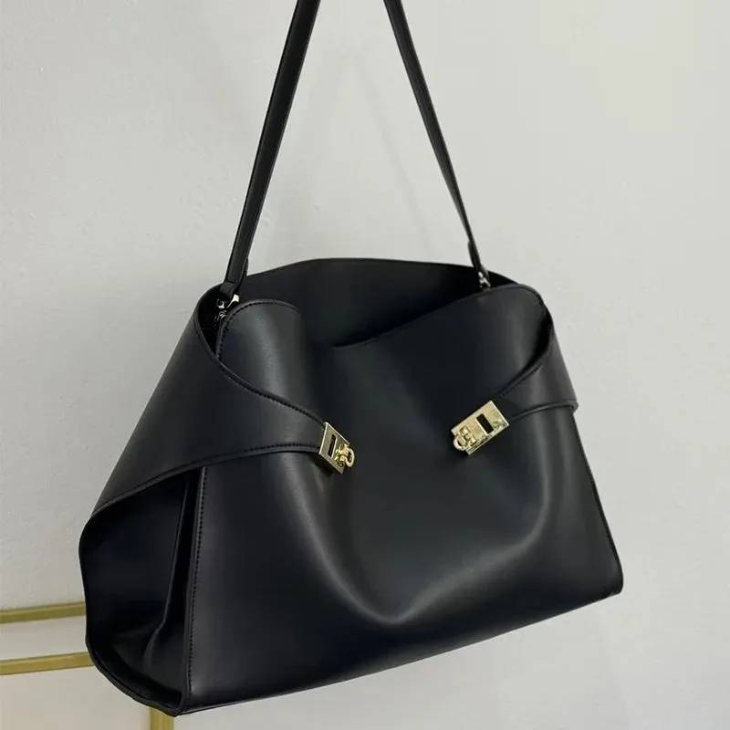 Large Capacity Women's Tote Shoulder bag