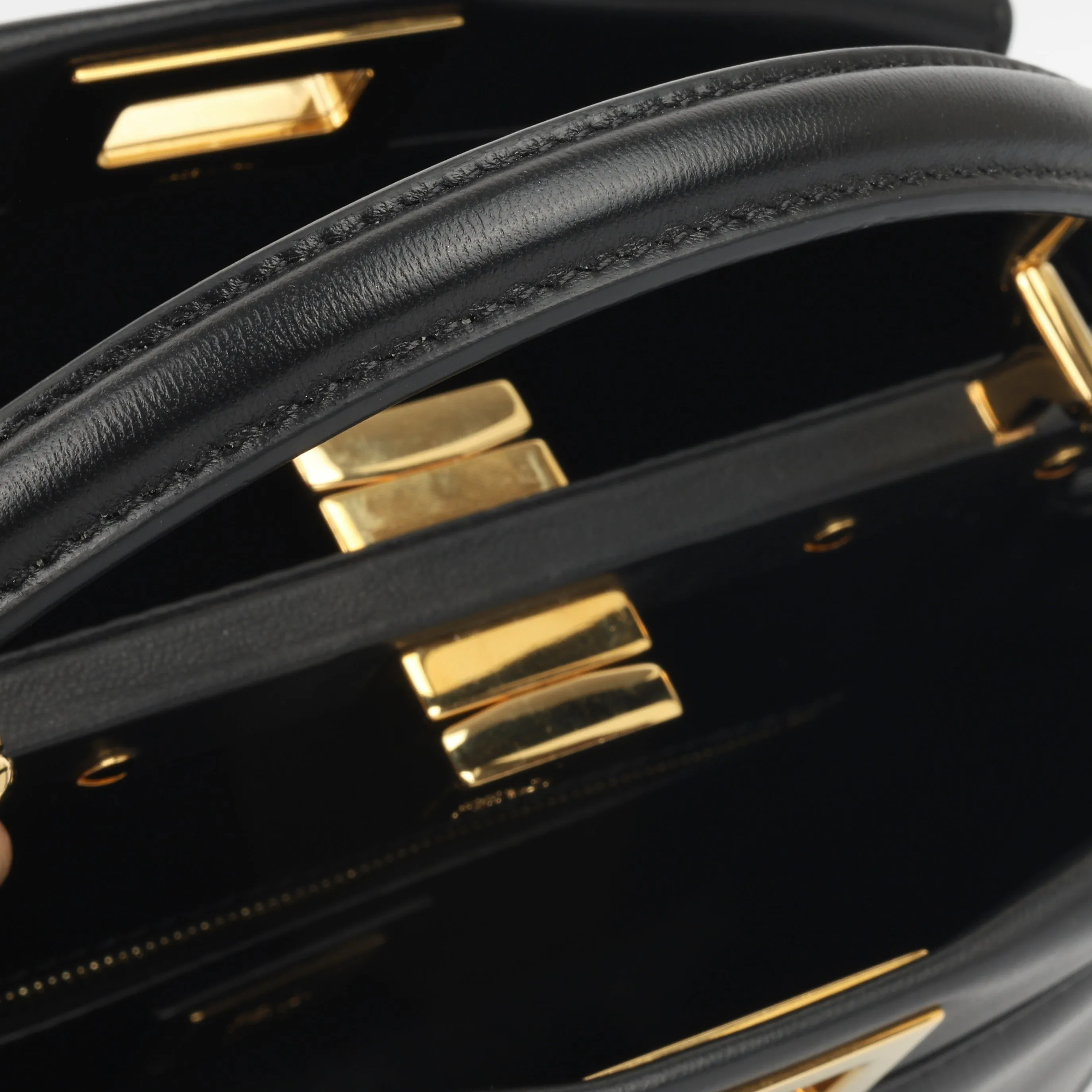 Mini Peekaboo - Black