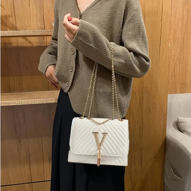 V Luxury Bag
