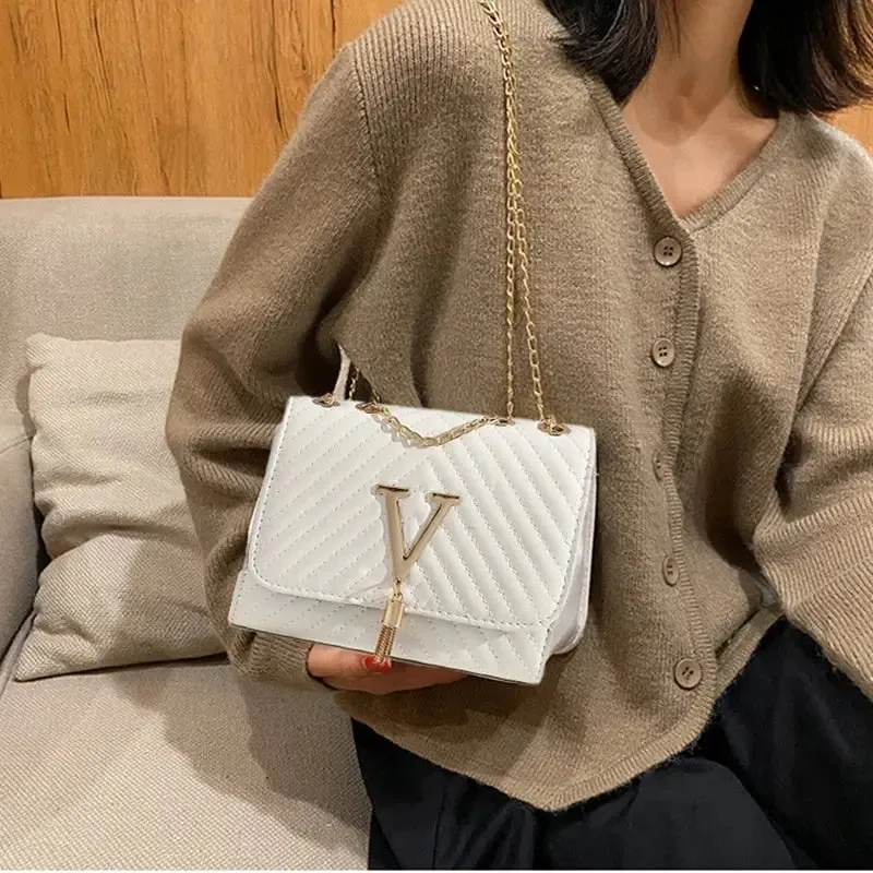 V Luxury Bag