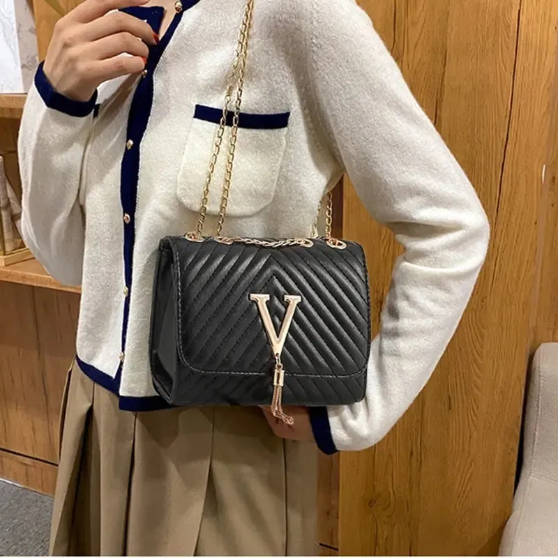 V Luxury Bag
