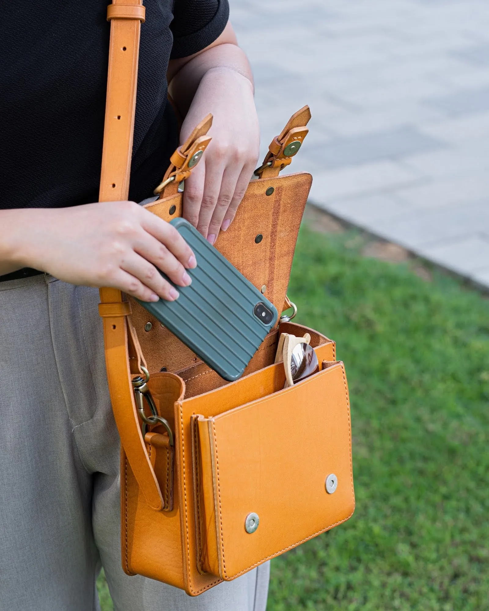 Venice Bag - Tan